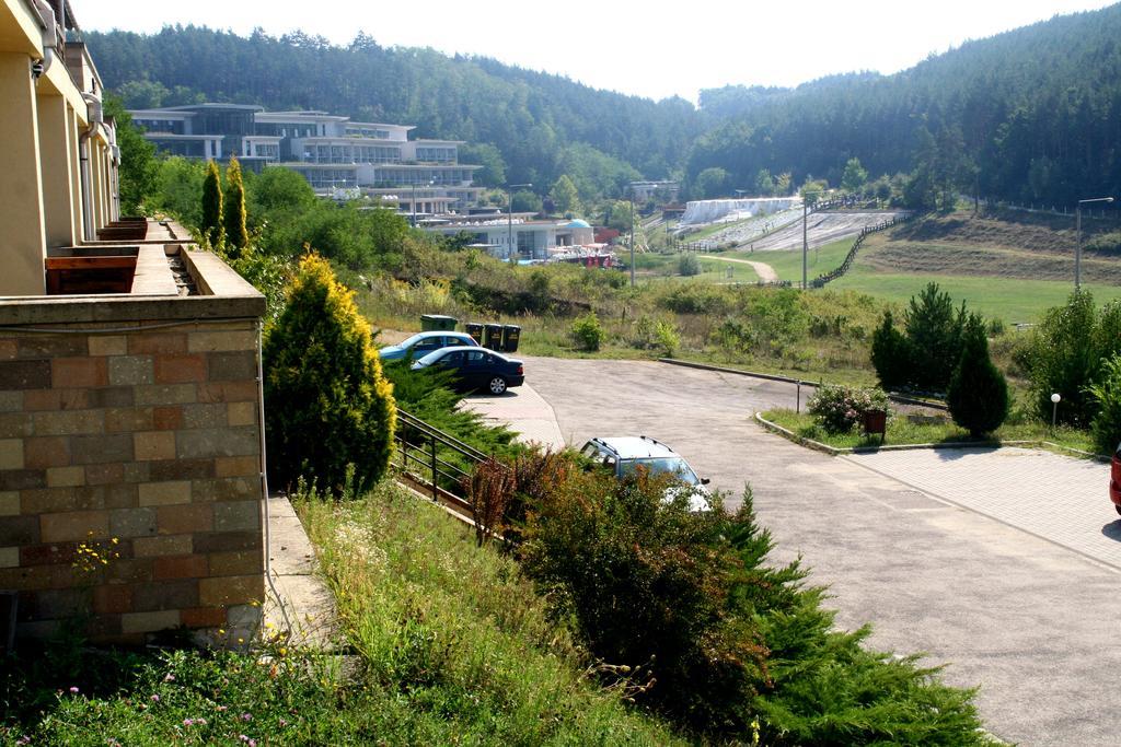 M&F Apartman Egerszalók Buitenkant foto
