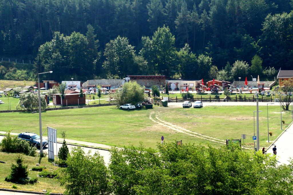 M&F Apartman Egerszalók Buitenkant foto