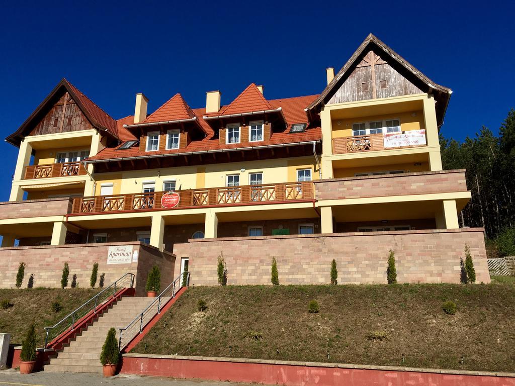 M&F Apartman Egerszalók Buitenkant foto