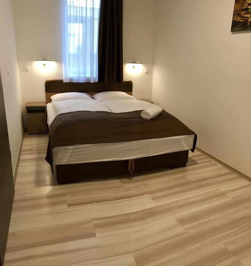 M&F Apartman Egerszalók Buitenkant foto