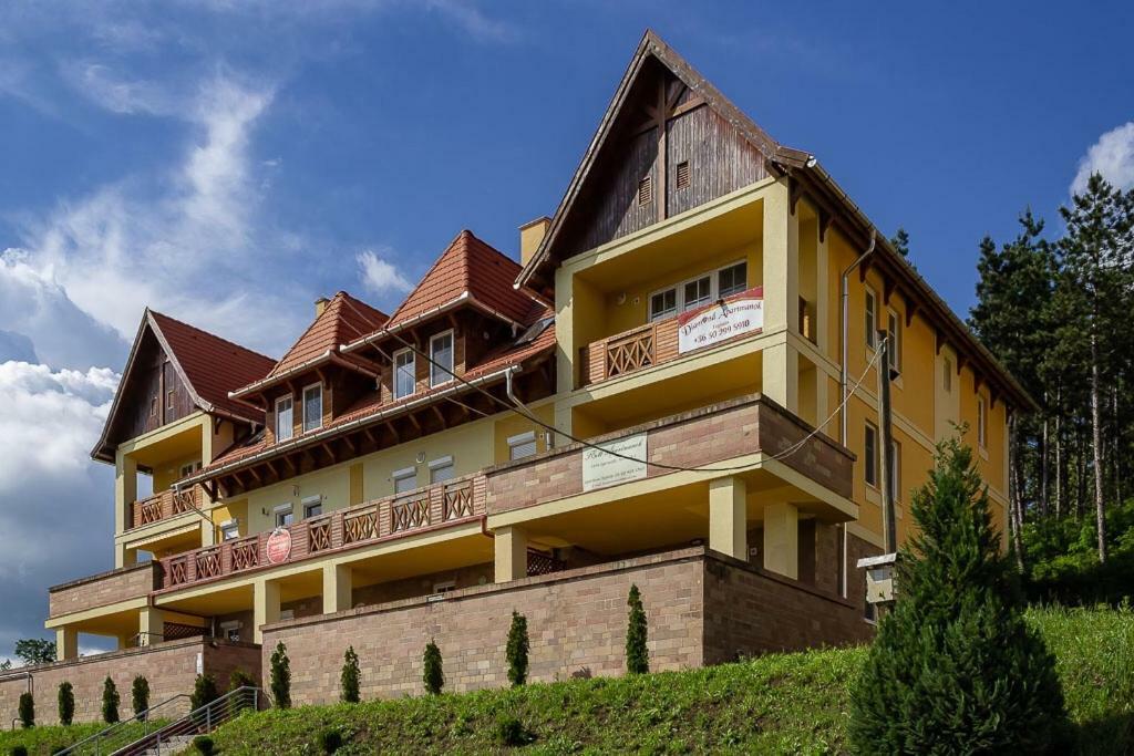 M&F Apartman Egerszalók Buitenkant foto